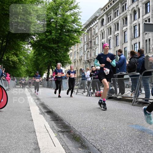 14.06.2026 - REWE Women's Run J. Mangold http://msf.ph/oto/9760512 14.06.2026 11:04:18 Ziel 5188, 5238, 5272, 5474, 5522, 5523, 5611, 5934 meine-sportfotos.de