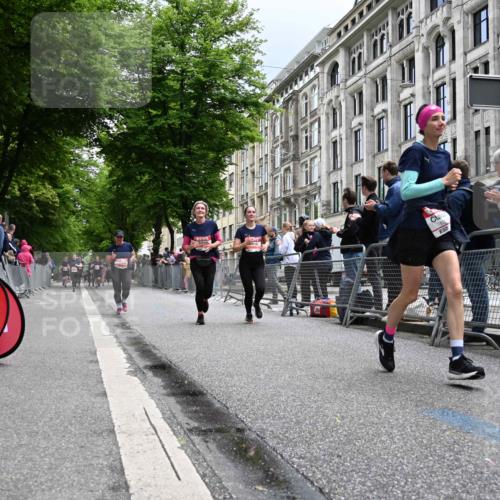 14.06.2026 - REWE Women's Run J. Mangold http://msf.ph/oto/9760517 14.06.2026 11:04:18 Ziel 5188, 5238, 5272, 5474, 5522, 5523, 5611, 5934 meine-sportfotos.de