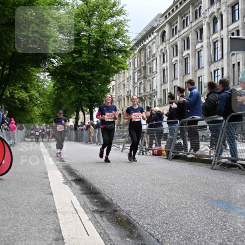 14.06.2026 - REWE Women's Run J. Mangold http://msf.ph/oto/9760520 14.06.2026 11:04:19 Ziel 5188, 5238, 5272, 5474, 5513, 5522, 5523, 5611, 5934 meine-sportfotos.de