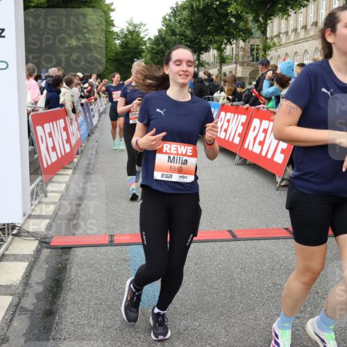 14.06.2026 - REWE Women's Run Strokosch-Dieckow http://msf.ph/oto/9760584 14.06.2026 10:58:55 Ziel 5066, 5067, 5144, 5402, 5553, 5585, 5616, 5713, 5741, 5766, 5911, 6036 meine-sportfotos.de