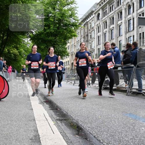 14.06.2026 - REWE Women's Run J. Mangold http://msf.ph/oto/9760609 14.06.2026 11:04:30 Ziel 5185, 5273, 5298, 5408, 5452, 5545, 5573, 5615, 5639, 5667, 5668, 5725, 5797, 5810, 5811, 5819, 5963, 6058 meine-sportfotos.de