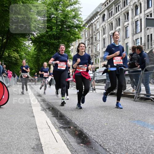 14.06.2026 - REWE Women's Run J. Mangold http://msf.ph/oto/9760633 14.06.2026 11:04:32 Ziel 5185, 5273, 5298, 5408, 5452, 5545, 5573, 5615, 5639, 5667, 5668, 5725, 5797, 5810, 5811, 5819, 5963, 6058 meine-sportfotos.de
