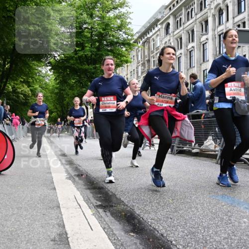 14.06.2026 - REWE Women's Run J. Mangold http://msf.ph/oto/9760638 14.06.2026 11:04:32 Ziel 5185, 5273, 5298, 5408, 5452, 5545, 5573, 5615, 5639, 5667, 5668, 5725, 5797, 5810, 5811, 5819, 5963, 6058 meine-sportfotos.de