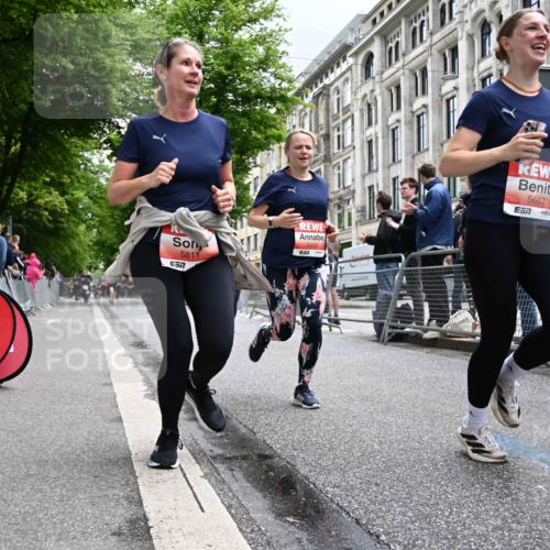 14.06.2026 - REWE Women's Run J. Mangold http://msf.ph/oto/9760654 14.06.2026 11:04:34 Ziel 5020, 5185, 5298, 5446, 5452, 5545, 5573, 5615, 5639, 5667, 5668, 5725, 5797, 5810, 5811, 5819, 5963 meine-sportfotos.de