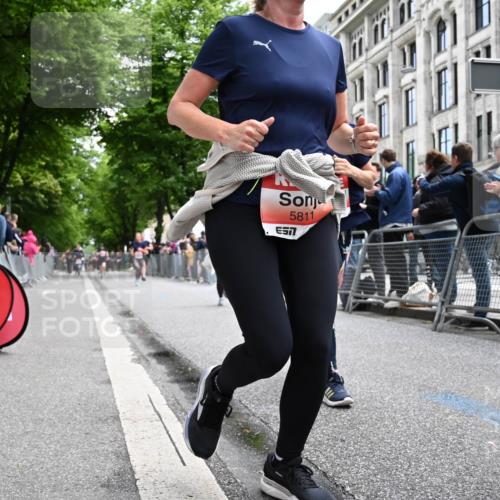 14.06.2026 - REWE Women's Run J. Mangold http://msf.ph/oto/9760657 14.06.2026 11:04:34 Ziel 5020, 5185, 5298, 5446, 5452, 5545, 5573, 5615, 5639, 5667, 5668, 5725, 5797, 5810, 5811, 5819, 5963 meine-sportfotos.de