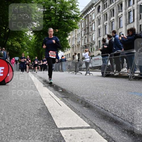 14.06.2026 - REWE Women's Run J. Mangold http://msf.ph/oto/9760712 14.06.2026 11:04:45 Ziel 5199, 5208, 5357, 5420, 5687, 5754, 6038 meine-sportfotos.de