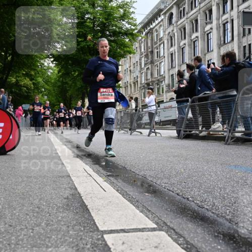 14.06.2026 - REWE Women's Run J. Mangold http://msf.ph/oto/9760718 14.06.2026 11:04:45 Ziel 5199, 5208, 5357, 5420, 5687, 5754, 6038 meine-sportfotos.de