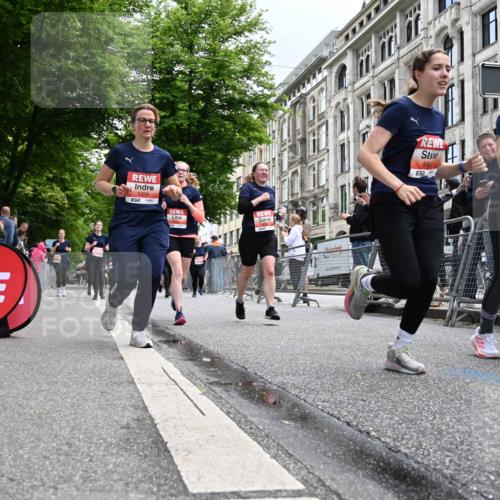 14.06.2026 - REWE Women's Run J. Mangold http://msf.ph/oto/9760749 14.06.2026 11:04:49 Ziel 5199, 5208, 5230, 5357, 5389, 5420, 5444, 5531, 5687, 5743, 5744, 5745, 5747, 5754 meine-sportfotos.de