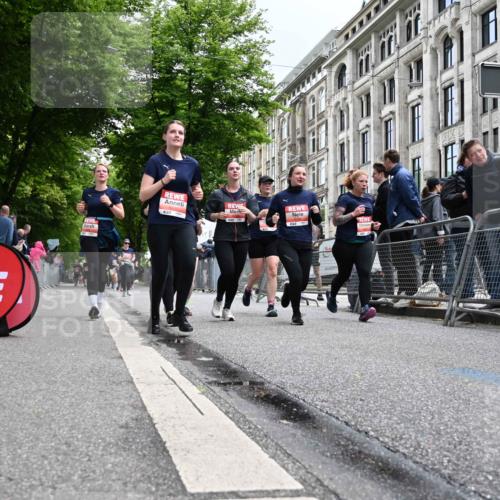 14.06.2026 - REWE Women's Run J. Mangold http://msf.ph/oto/9760779 14.06.2026 11:04:53 Ziel 5208, 5230, 5357, 5370, 5389, 5444, 5531, 5568, 5743, 5744, 5745, 5747, 5754, 6028 meine-sportfotos.de