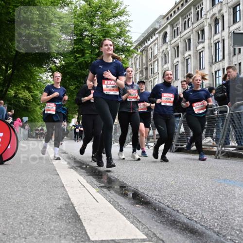 14.06.2026 - REWE Women's Run J. Mangold http://msf.ph/oto/9760784 14.06.2026 11:04:53 Ziel 5208, 5230, 5357, 5370, 5389, 5444, 5531, 5568, 5743, 5744, 5745, 5747, 5754, 6028 meine-sportfotos.de