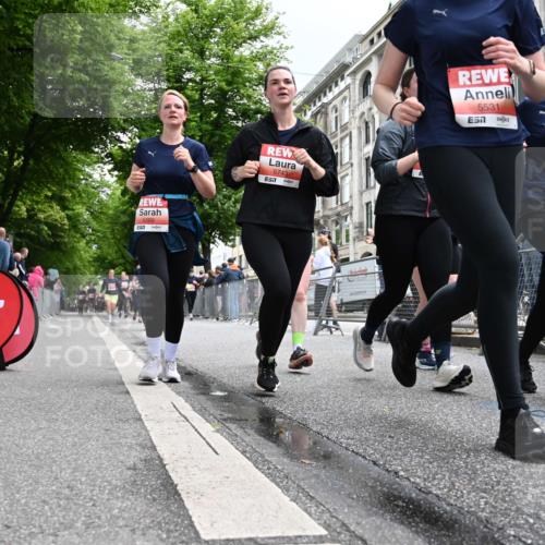 14.06.2026 - REWE Women's Run J. Mangold http://msf.ph/oto/9760796 14.06.2026 11:04:54 Ziel 5230, 5357, 5370, 5389, 5444, 5494, 5531, 5568, 5743, 5744, 5745, 5747, 5754, 6028, 6029 meine-sportfotos.de