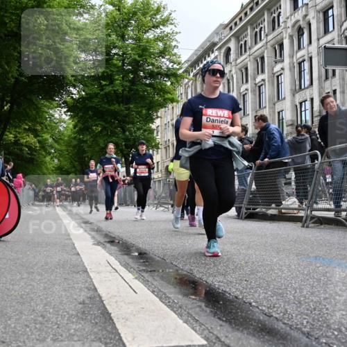 14.06.2026 - REWE Women's Run J. Mangold http://msf.ph/oto/9760813 14.06.2026 11:04:59 Ziel 5214, 5230, 5370, 5494, 5539, 5568, 5747, 5967, 6028, 6029 meine-sportfotos.de