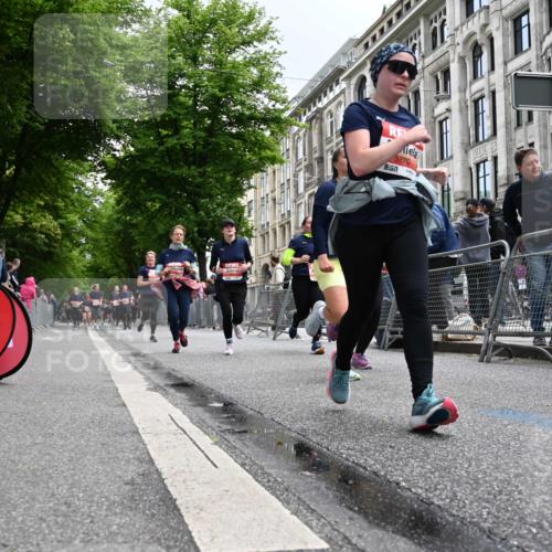 14.06.2026 - REWE Women's Run J. Mangold http://msf.ph/oto/9760816 14.06.2026 11:04:59 Ziel 5214, 5230, 5370, 5494, 5539, 5568, 5747, 5967, 6028, 6029 meine-sportfotos.de