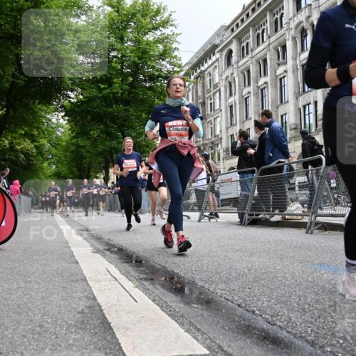 14.06.2026 - REWE Women's Run J. Mangold http://msf.ph/oto/9760838 14.06.2026 11:05:01 Ziel 5138, 5214, 5295, 5370, 5439, 5494, 5539, 5568, 5967, 6028, 6029 meine-sportfotos.de