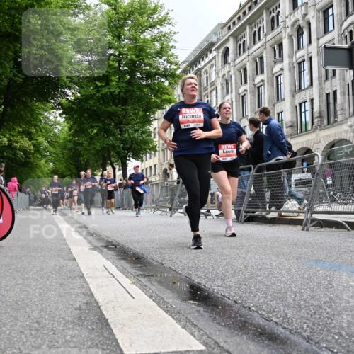 14.06.2026 - REWE Women's Run J. Mangold http://msf.ph/oto/9760854 14.06.2026 11:05:02 Ziel 5138, 5214, 5295, 5370, 5439, 5494, 5539, 5568, 5967, 6013, 6028, 6029 meine-sportfotos.de