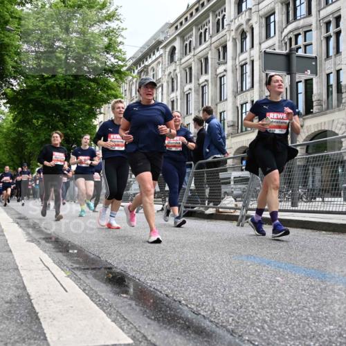 14.06.2026 - REWE Women's Run J. Mangold http://msf.ph/oto/9760922 14.06.2026 11:05:12 Ziel 5078, 5156, 5174, 5177, 5178, 5198, 5210, 5237, 5312, 5524, 5592, 5626, 5765, 5849, 5888, 5939, 6010, 6013 meine-sportfotos.de