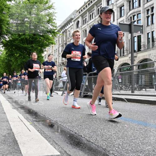 14.06.2026 - REWE Women's Run J. Mangold http://msf.ph/oto/9760930 14.06.2026 11:05:13 Ziel 5078, 5156, 5174, 5177, 5178, 5198, 5210, 5237, 5312, 5524, 5592, 5626, 5765, 5849, 5888, 5939, 6010 meine-sportfotos.de
