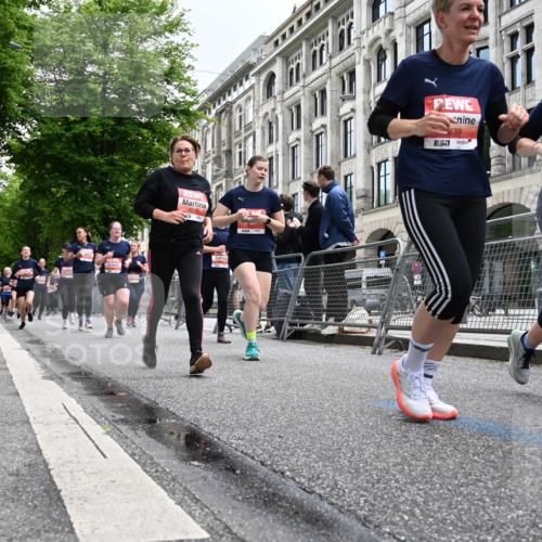 14.06.2026 - REWE Women's Run J. Mangold http://msf.ph/oto/9760937 14.06.2026 11:05:14 Ziel 5078, 5156, 5174, 5178, 5210, 5312, 5447, 5524, 5621, 5626, 5765, 5791, 5849, 5888, 5939, 6010, 6032 meine-sportfotos.de