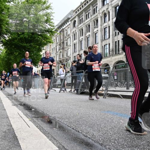 14.06.2026 - REWE Women's Run J. Mangold http://msf.ph/oto/9760951 14.06.2026 11:05:15 Ziel 5078, 5156, 5174, 5178, 5210, 5312, 5447, 5470, 5524, 5620, 5621, 5626, 5765, 5791, 5849, 5888, 5939, 6010, 6032 meine-sportfotos.de