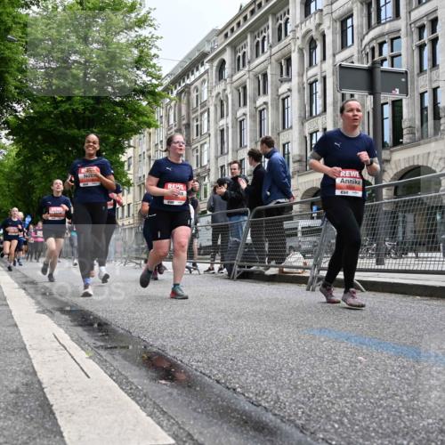 14.06.2026 - REWE Women's Run J. Mangold http://msf.ph/oto/9760954 14.06.2026 11:05:15 Ziel 5078, 5156, 5174, 5178, 5210, 5312, 5447, 5470, 5524, 5620, 5621, 5626, 5765, 5791, 5849, 5888, 5939, 6010, 6032 meine-sportfotos.de