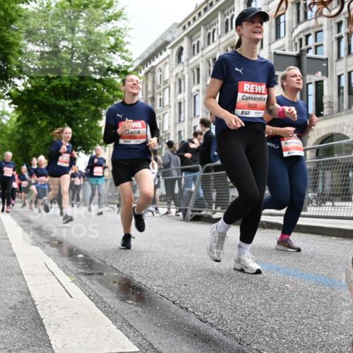 14.06.2026 - REWE Women's Run J. Mangold http://msf.ph/oto/9760964 14.06.2026 11:05:17 Ziel 5156, 5169, 5174, 5178, 5210, 5312, 5416, 5447, 5470, 5524, 5620, 5621, 5626, 5646, 5765, 5772, 5791, 5833, 5834, 5849, 5888, 5897, 5939, 6010, 6032 meine-sportfotos.de