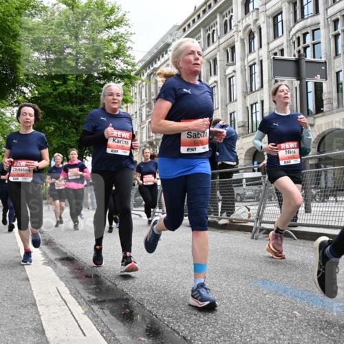 14.06.2026 - REWE Women's Run J. Mangold http://msf.ph/oto/9761002 14.06.2026 11:05:21 Ziel 5169, 5210, 5312, 5339, 5416, 5447, 5470, 5620, 5621, 5646, 5772, 5791, 5833, 5834, 5888, 5897, 6032 meine-sportfotos.de