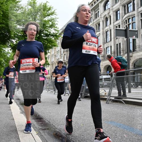 14.06.2026 - REWE Women's Run J. Mangold http://msf.ph/oto/9761008 14.06.2026 11:05:21 Ziel 5169, 5210, 5312, 5339, 5416, 5447, 5470, 5620, 5621, 5646, 5772, 5791, 5833, 5834, 5888, 5897, 6032 meine-sportfotos.de
