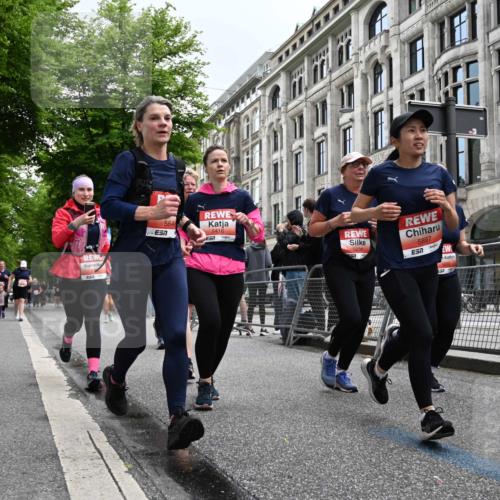 14.06.2026 - REWE Women's Run J. Mangold http://msf.ph/oto/9761018 14.06.2026 11:05:22 Ziel 5169, 5339, 5416, 5447, 5470, 5620, 5621, 5646, 5772, 5791, 5833, 5834, 5887, 5888, 5897, 6032 meine-sportfotos.de
