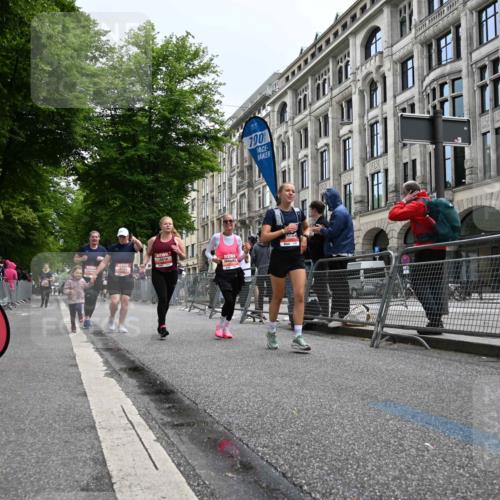 14.06.2026 - REWE Women's Run J. Mangold http://msf.ph/oto/9761055 14.06.2026 11:05:27 Ziel 5169, 5200, 5339, 5354, 5416, 5710, 5772, 5833, 5834, 5887, 5923 meine-sportfotos.de