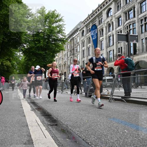 14.06.2026 - REWE Women's Run J. Mangold http://msf.ph/oto/9761060 14.06.2026 11:05:27 Ziel 5169, 5200, 5339, 5354, 5416, 5710, 5772, 5833, 5834, 5887, 5923 meine-sportfotos.de