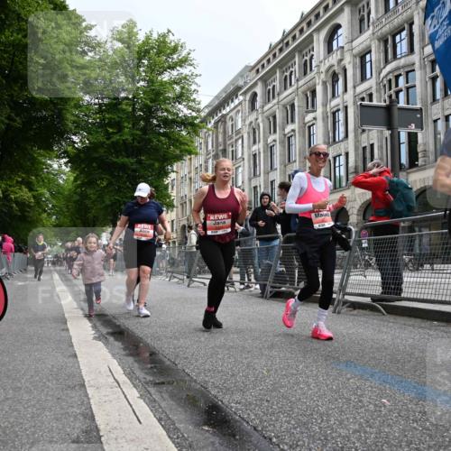 14.06.2026 - REWE Women's Run J. Mangold http://msf.ph/oto/9761069 14.06.2026 11:05:28 Ziel 5072, 5200, 5339, 5354, 5517, 5710, 5887, 5923, 5962 meine-sportfotos.de