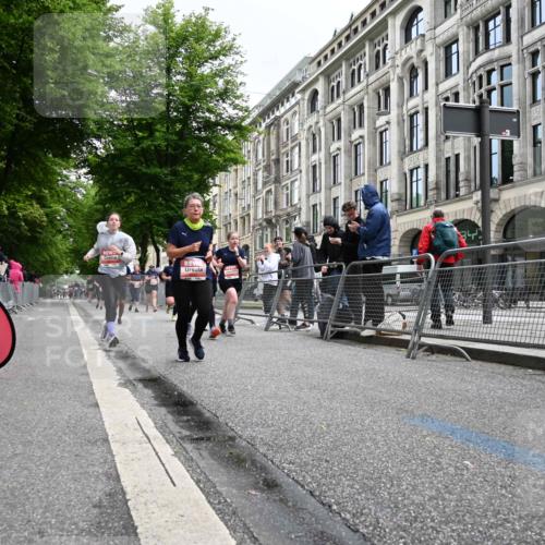 14.06.2026 - REWE Women's Run J. Mangold http://msf.ph/oto/9761104 14.06.2026 11:05:33 Ziel 5072, 5149, 5200, 5221, 5354, 5378, 5517, 5580, 5710, 5881, 5923, 5962 meine-sportfotos.de