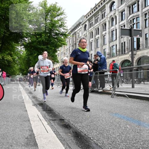14.06.2026 - REWE Women's Run J. Mangold http://msf.ph/oto/9761113 14.06.2026 11:05:34 Ziel 5072, 5149, 5221, 5378, 5517, 5580, 5710, 5881, 5903, 5923, 5962 meine-sportfotos.de