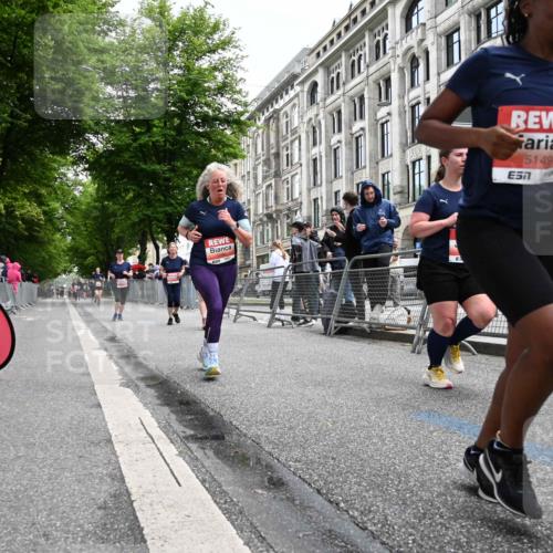 14.06.2026 - REWE Women's Run J. Mangold http://msf.ph/oto/9761138 14.06.2026 11:05:37 Ziel 5072, 5149, 5221, 5378, 5517, 5580, 5699, 5705, 5881, 5903, 5962 meine-sportfotos.de