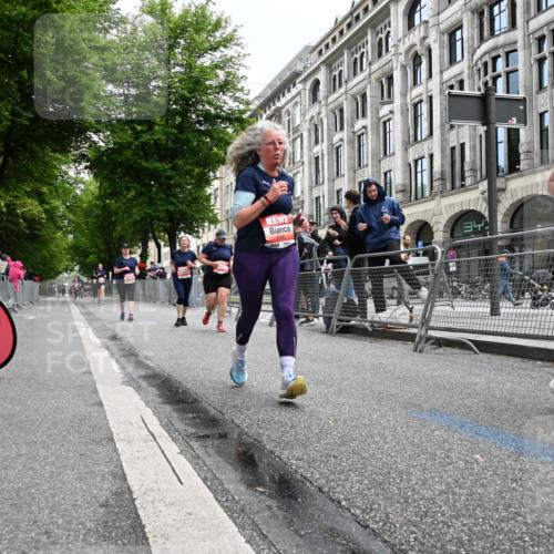 14.06.2026 - REWE Women's Run J. Mangold http://msf.ph/oto/9761142 14.06.2026 11:05:37 Ziel 5072, 5149, 5221, 5378, 5517, 5580, 5699, 5705, 5881, 5903, 5962 meine-sportfotos.de