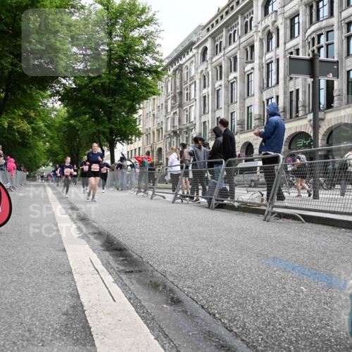 14.06.2026 - REWE Women's Run J. Mangold http://msf.ph/oto/9761184 14.06.2026 11:05:42 Ziel 5227, 5699, 5705, 5757, 5805, 5903, 6026 meine-sportfotos.de