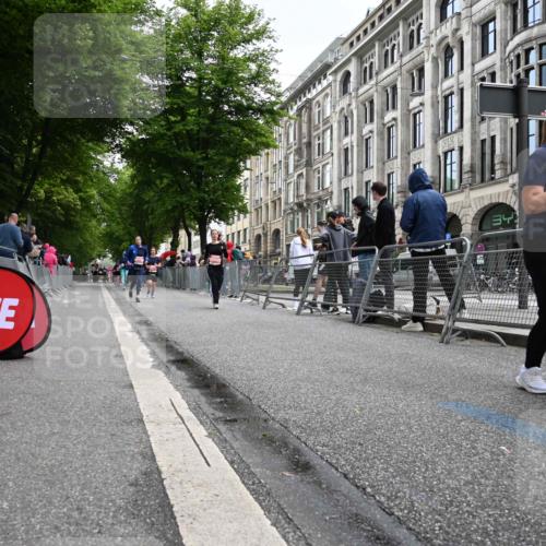 14.06.2026 - REWE Women's Run J. Mangold http://msf.ph/oto/9761211 14.06.2026 11:05:48 Ziel 5130, 5227, 5727, 5757, 5794, 5805, 6026 meine-sportfotos.de