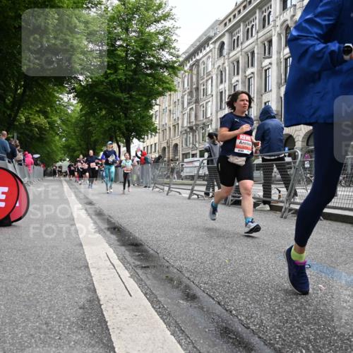 14.06.2026 - REWE Women's Run J. Mangold http://msf.ph/oto/9761267 14.06.2026 11:05:54 Ziel 5130, 5727, 5794, 5799, 5844, 5960 meine-sportfotos.de