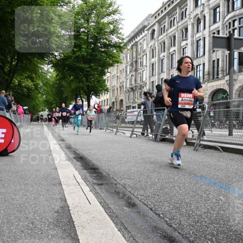 14.06.2026 - REWE Women's Run J. Mangold http://msf.ph/oto/9761270 14.06.2026 11:05:54 Ziel 5130, 5727, 5794, 5799, 5844, 5960 meine-sportfotos.de