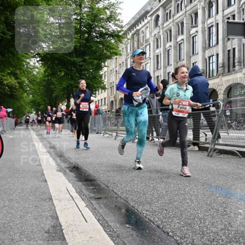 14.06.2026 - REWE Women's Run J. Mangold http://msf.ph/oto/9761295 14.06.2026 11:05:57 Ziel 5075, 5076, 5134, 5382, 5541, 5727, 5794, 5799, 5844, 5960 meine-sportfotos.de