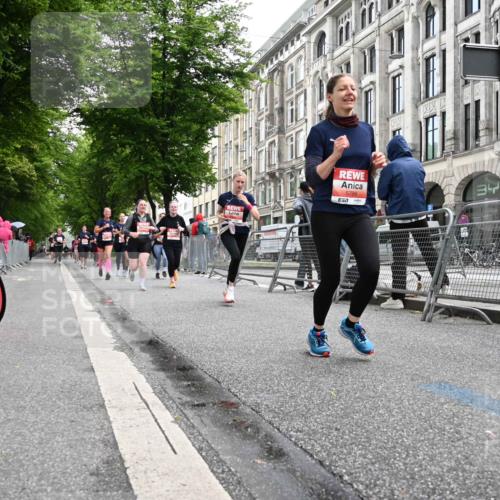14.06.2026 - REWE Women's Run J. Mangold http://msf.ph/oto/9761310 14.06.2026 11:05:58 Ziel 5075, 5076, 5134, 5382, 5541, 5794, 5799, 5829, 5844, 5960 meine-sportfotos.de