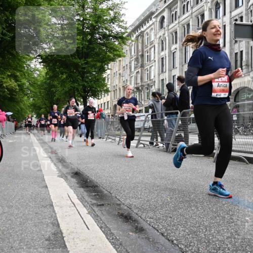 14.06.2026 - REWE Women's Run J. Mangold http://msf.ph/oto/9761313 14.06.2026 11:05:58 Ziel 5075, 5076, 5134, 5382, 5541, 5794, 5799, 5829, 5844, 5960 meine-sportfotos.de