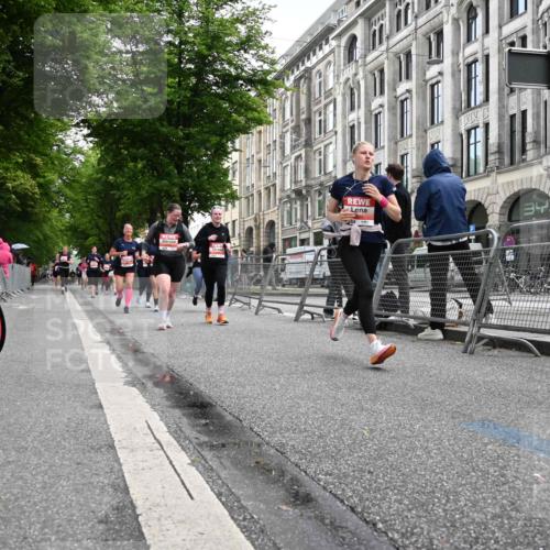 14.06.2026 - REWE Women's Run J. Mangold http://msf.ph/oto/9761319 14.06.2026 11:05:59 Ziel 5075, 5076, 5134, 5382, 5541, 5799, 5829, 5844, 5960 meine-sportfotos.de