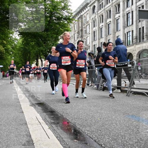 14.06.2026 - REWE Women's Run J. Mangold http://msf.ph/oto/9761359 14.06.2026 11:06:02 Ziel 5075, 5076, 5134, 5222, 5382, 5491, 5541, 5799, 5829, 5844, 6024 meine-sportfotos.de