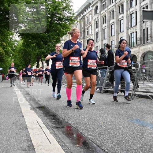 14.06.2026 - REWE Women's Run J. Mangold http://msf.ph/oto/9761363 14.06.2026 11:06:03 Ziel 5075, 5076, 5134, 5222, 5382, 5491, 5541, 5574, 5829, 5844, 6024 meine-sportfotos.de