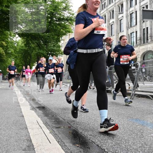 14.06.2026 - REWE Women's Run J. Mangold http://msf.ph/oto/9761406 14.06.2026 11:06:07 Ziel 5071, 5075, 5076, 5084, 5134, 5222, 5283, 5441, 5480, 5491, 5501, 5574, 5605, 5829, 6024, 6067 meine-sportfotos.de