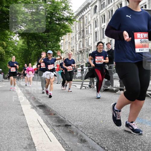 14.06.2026 - REWE Women's Run J. Mangold http://msf.ph/oto/9761414 14.06.2026 11:06:08 Ziel 5071, 5084, 5222, 5283, 5441, 5480, 5491, 5501, 5574, 5605, 5829, 6024, 6067 meine-sportfotos.de