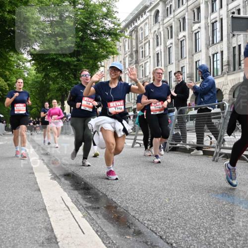 14.06.2026 - REWE Women's Run J. Mangold http://msf.ph/oto/9761428 14.06.2026 11:06:09 Ziel 5071, 5084, 5222, 5283, 5441, 5480, 5491, 5501, 5574, 5605, 6024, 6067 meine-sportfotos.de