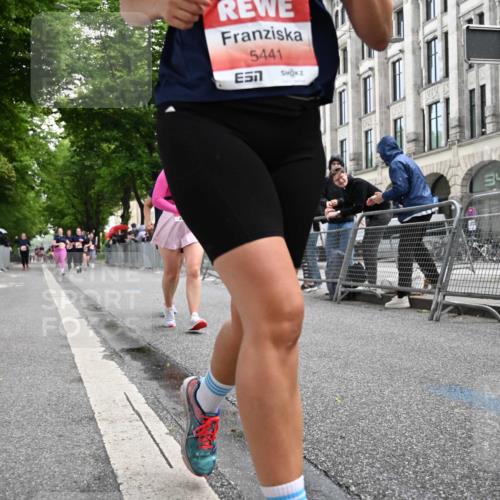 14.06.2026 - REWE Women's Run J. Mangold http://msf.ph/oto/9761453 14.06.2026 11:06:12 Ziel 5071, 5084, 5283, 5441, 5480, 5501, 5574, 5605, 6067 meine-sportfotos.de