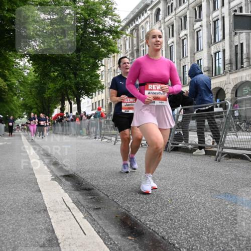 14.06.2026 - REWE Women's Run J. Mangold http://msf.ph/oto/9761458 14.06.2026 11:06:13 Ziel 5071, 5084, 5283, 5288, 5436, 5441, 5480, 5501, 5574, 5605, 6067 meine-sportfotos.de